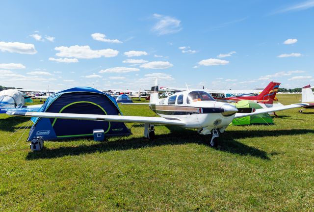 Mooney M-20 (N201DC)