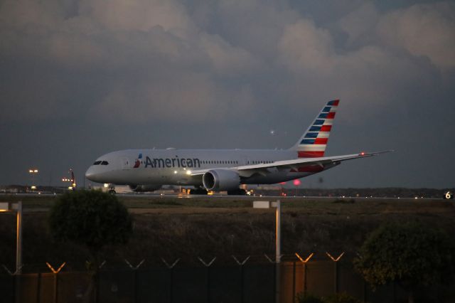 Boeing 787-8 (N805AN)