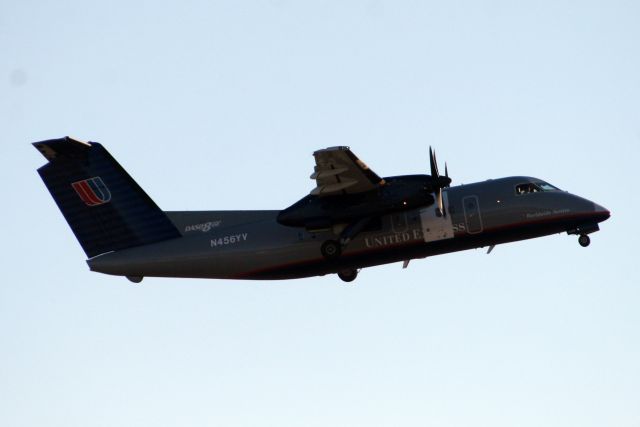 de Havilland Dash 8-200 (N456YV) - 10-Aug-08