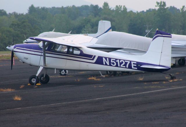 Cessna Skywagon 180 (N5127E)
