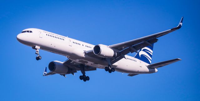 Boeing 757-200 (TF-LLW) - KEF  7-4-2024