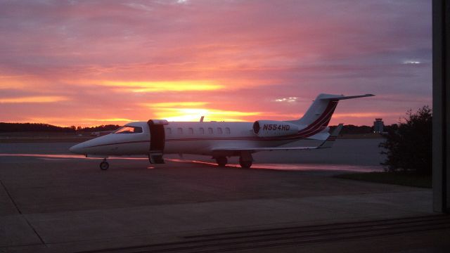 Learjet 40 (N554HD) - Sunrise