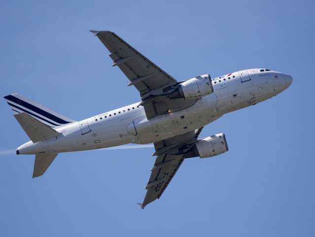 Airbus A318 (F-GUGP)