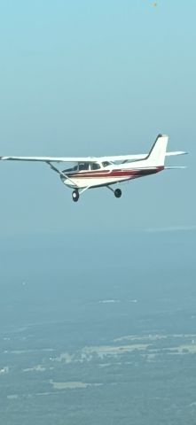 Cessna Skyhawk (N5087J)