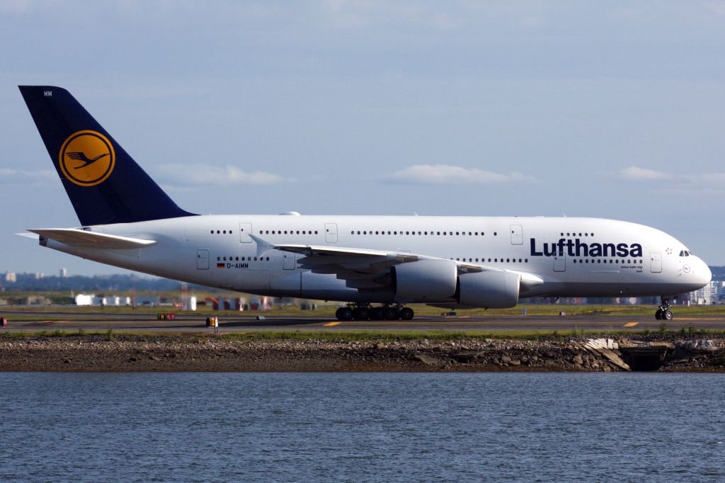 Airbus A380-800 (D-AIMM)