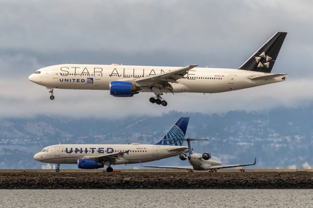Boeing 777-200 (N794UA) - 17th August, 2024: United flight UA 045 from Zurich passing over company ships as she is about to touch down on runway 28L at SFO. 