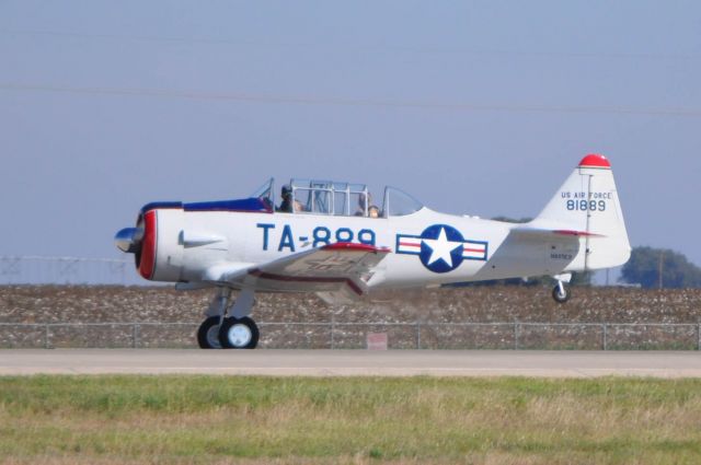 North American T-6 Texan (N889ER)