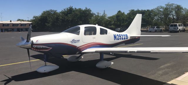 Cessna 400 (N2522S)