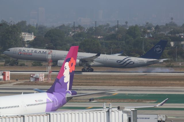 Airbus A340-600 (B-6053)