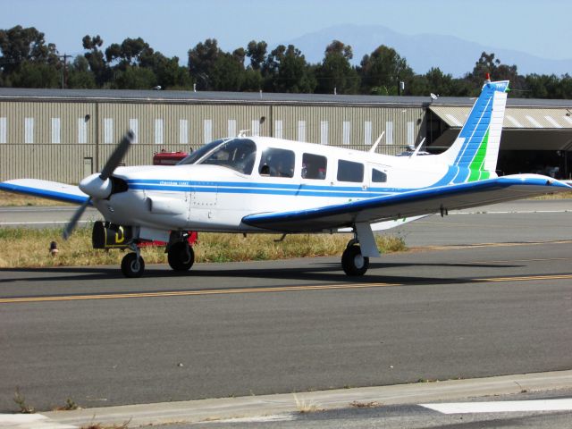 Piper Saratoga (N6507F) - Taxiing to RWY 6