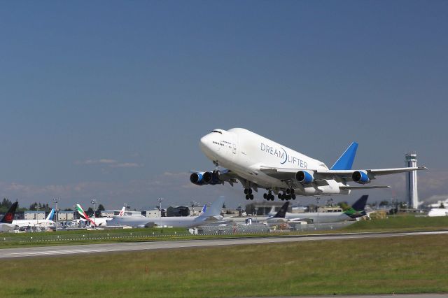 Boeing Dreamlifter (N780BA) - GTI4516 Departing KPAE on a beautiful afternoon