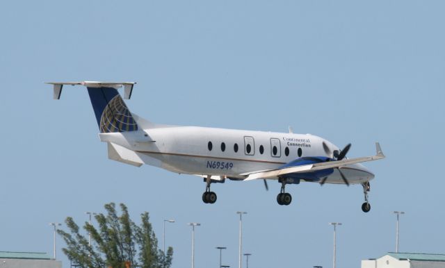 Beechcraft 1900 (N69549)