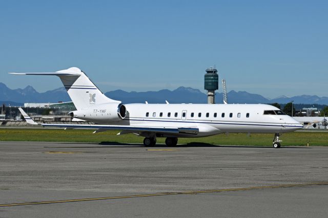 Bombardier Global 5000 (T7-YMF)