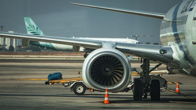 Boeing 737-800 (4X-EKU)