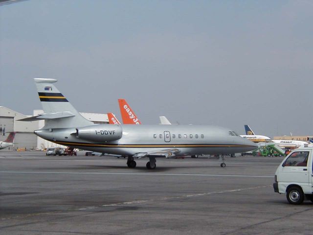 Dassault Falcon 2000 (I-DDVF)