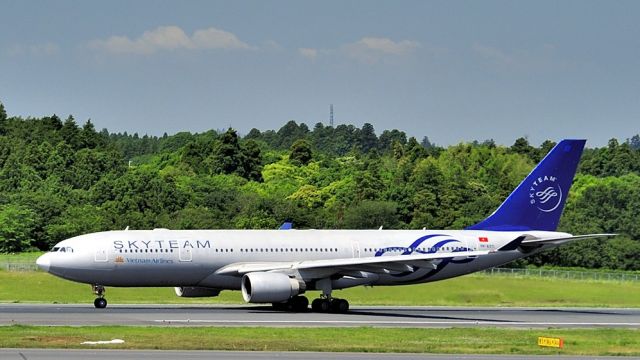 Airbus A330-200 (VNA-371) - 2014: Previously 26/05/1999 Swissair, HB-IQG; Scrapped 10/2017 