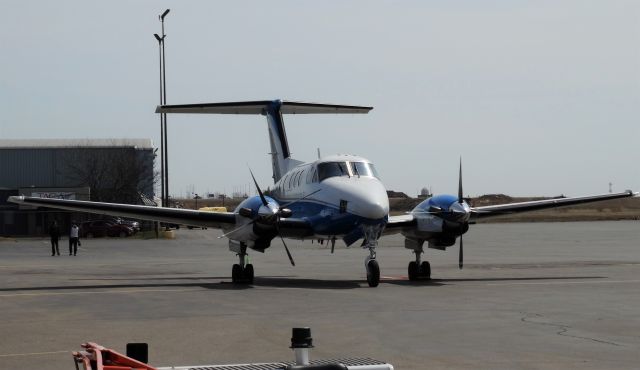 Beechcraft King Air F90 (N100BR) - King Air F90 at the FBO ramp at BUF!