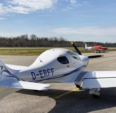 AEROSPOOL WT-9 Dynamic (D-ERFF)