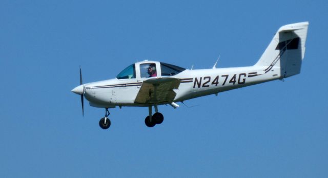 Piper Tomahawk (N2474G) - On final is this 1979 Piper Tomahawk PA-38-112 in the Summer of 2020.