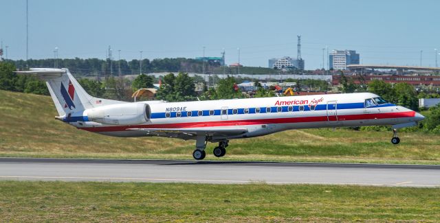 Embraer ERJ-145 (N809AE)