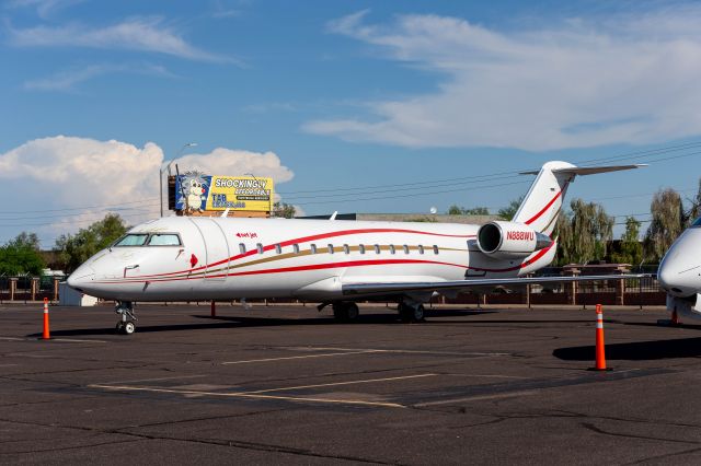 Canadair Regional Jet CRJ-200 (N888WU)