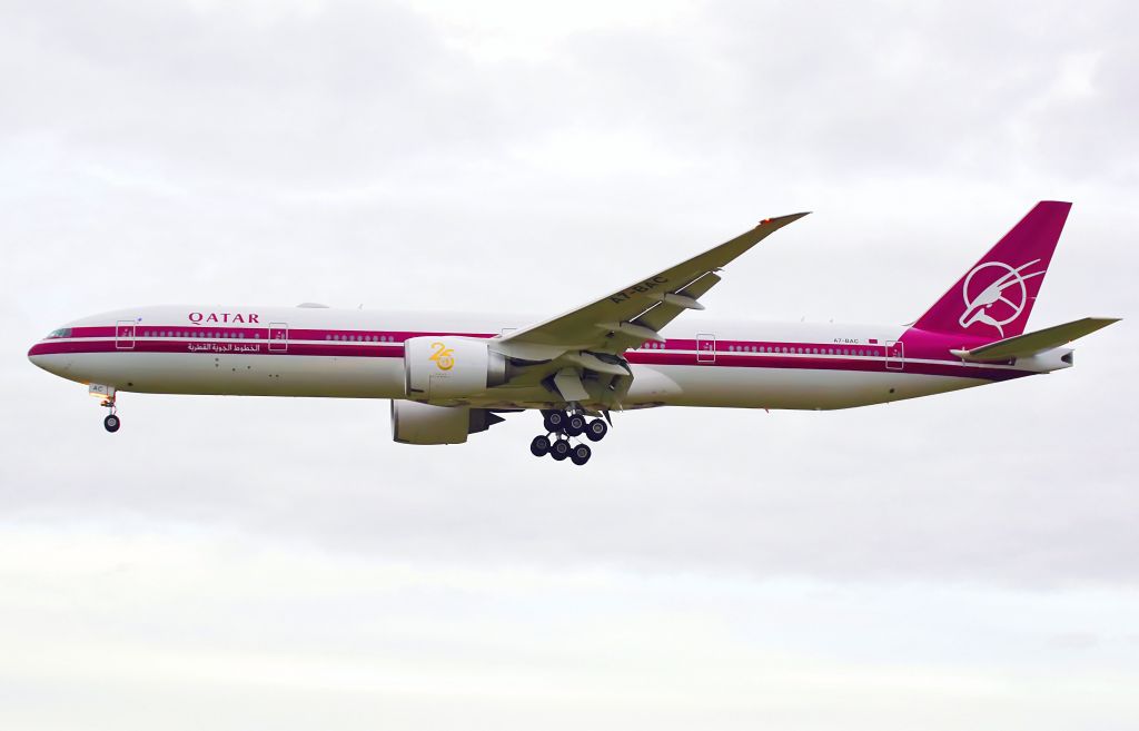 BOEING 777-300ER (A7-BAC)