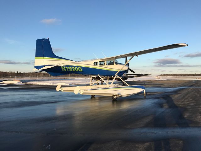 Cessna Skywagon (N1920Q) - Acadian Seaplanes newest addition.