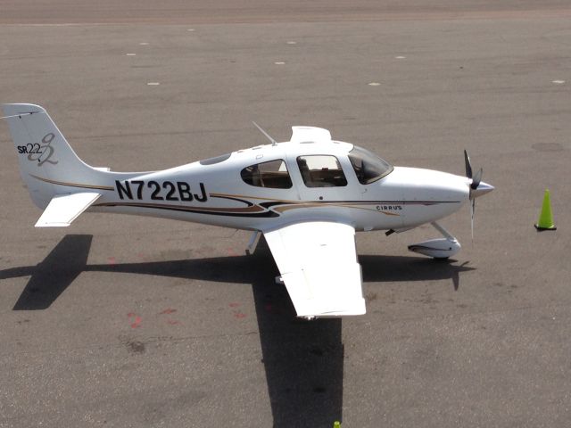 Cirrus SR-22 (N722BJ)