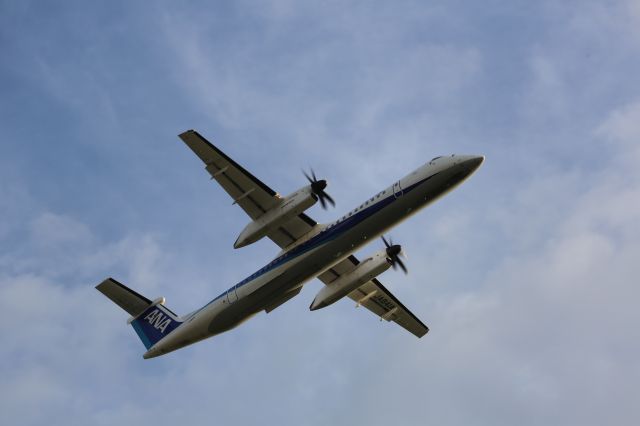 de Havilland Dash 8-400 (JA841A)