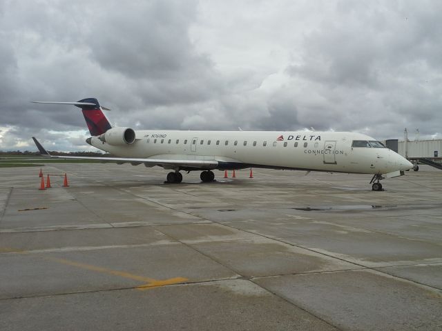 Canadair Regional Jet CRJ-700 (N761ND)