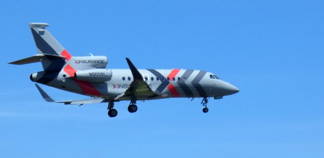 Dassault Falcon 900 (N900RL) - About to touch down is this 2004 Dassault Falcon 900 EX in the Summer of 2024.