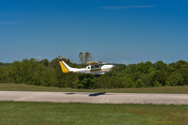 Cessna 206 Stationair (N282PH)