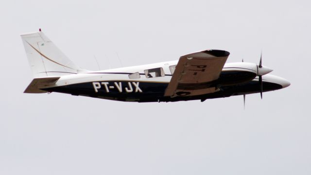 Piper Seneca (PT-VJX)