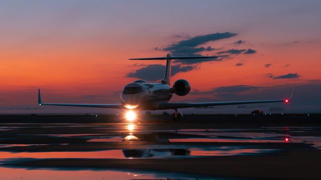 Gulfstream Aerospace Gulfstream V (N95NA) - NASA's GV taxis in with SpaceX Crew5 onboard as dawn breaks in Houston, Texas.