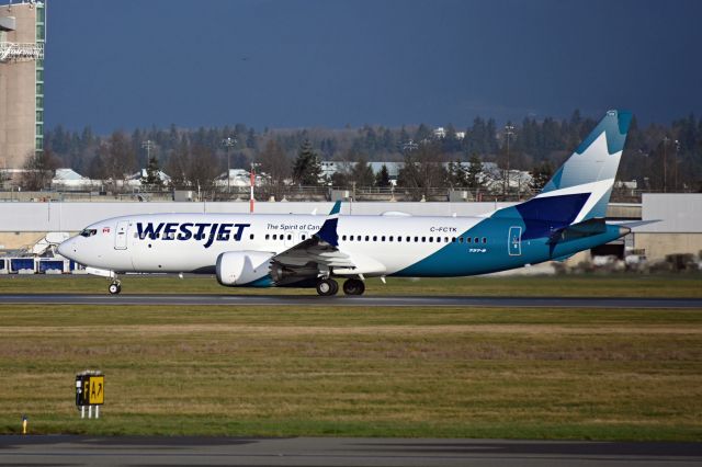 Boeing 737 MAX 8 (C-FTCK)