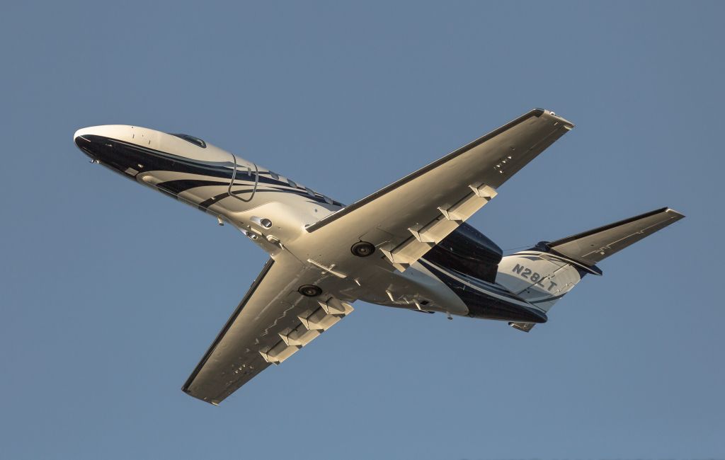Cessna Citation CJ4 (N28LT)
