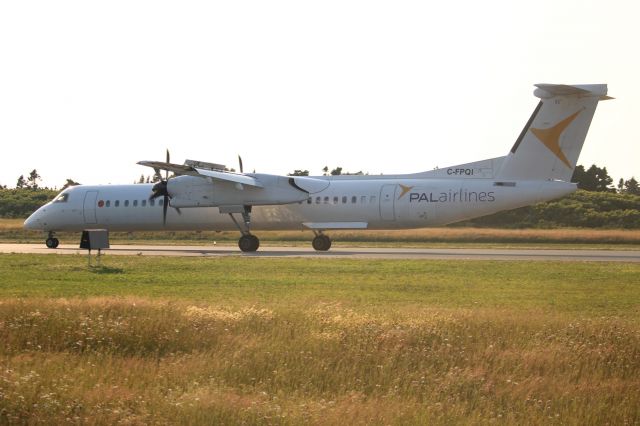 de Havilland Dash 8-400 (C-FPQI)