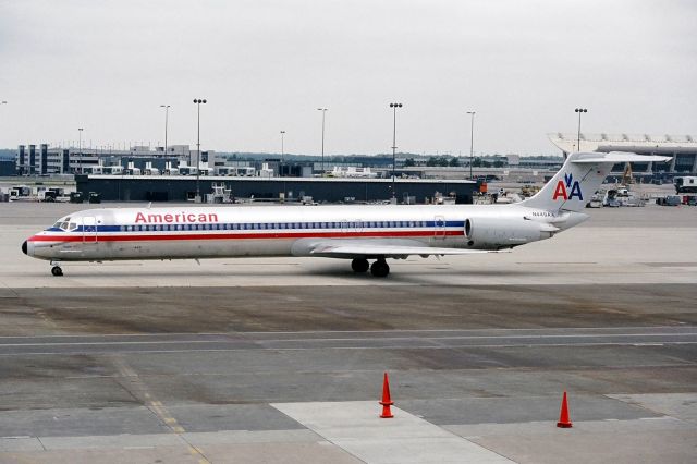 McDonnell Douglas MD-82 (N449AA) - 26-Jul-04