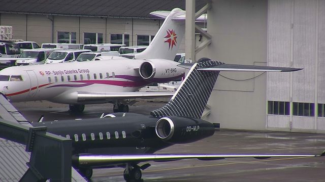 Bombardier Global 5000 (OO-WLP) - OOWLP07062022ZRH.jpg