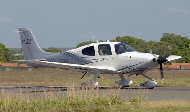 Cirrus SR-22 (PR-GRF)