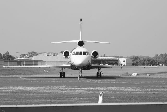 Dassault Falcon 900 (N82MF)