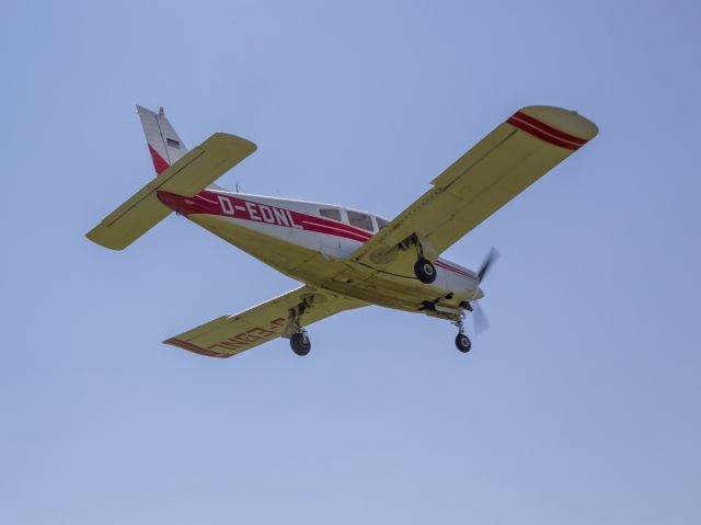 Piper Cherokee Arrow (D-EDNL) - LANDING RUNWAY 26 AT GELNHAUSEN, GERMANY. 16 MAY 2020.