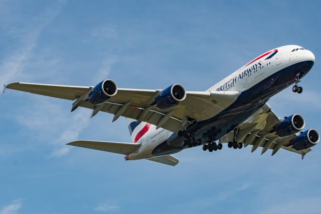 Airbus A380-800 (G-XLEH)