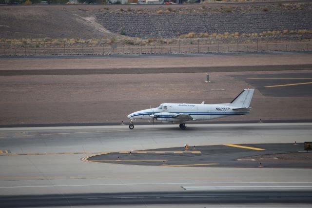 Beechcraft Airliner (N8227P)
