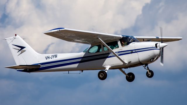 Cessna Skyhawk (VH-JYW)