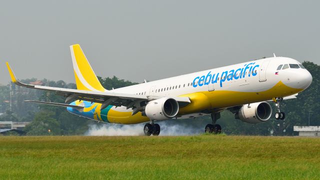 Airbus A321 (RP-C4111) - The first A321 for Cebu Pacific was seen at WMSA/SZB conducting crew training/familiarisation flights prior to entry into passenger service.