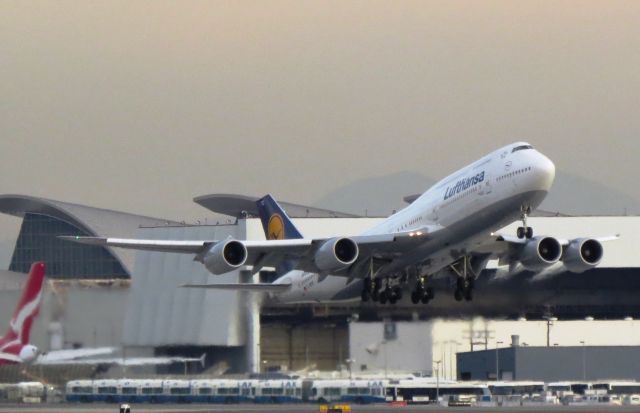 BOEING 747-8 (D-ABYC) - a rel=nofollow href=http://flightaware.com/live/flight/DABYC/history/20141118/2320Z/KLAX/EDDFhttp://flightaware.com/live/flight/DABYC/history/20141118/2320Z/KLAX/EDDF/a