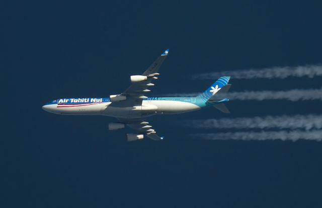 Airbus A340-300 (F-OJGF) - 27/12/2015 11.42am local. Air Tahiti Nui A343 F-OJGF Passes overhead West Lancashire District, England,UK at 34,000ft working route CDG-LAX-PPT (THT7).A fantastic livery scheme on this passing visitor from the Pacific Islands.Pentax K-5.