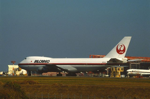 Boeing 747-200 (N211JL) - Departure at Narita Intl Airport Rwy34 on 1987/10/18