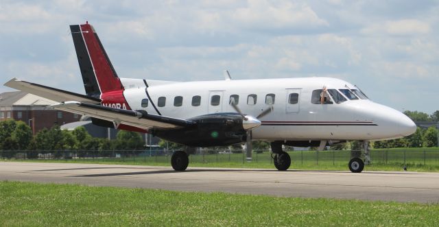 Embraer EMB-110 Bandeirante (N49RA) - RAX 304, a Royal Air Freight Embraer EMB-110P1 Bandeirante taxiing onto the ramp at Pryor Field Regional Airport, Decatur, Al - June 26, 2018.